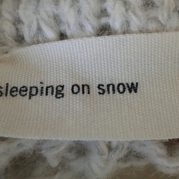 Sleeping on snow .sweater - Picture 4 of 8